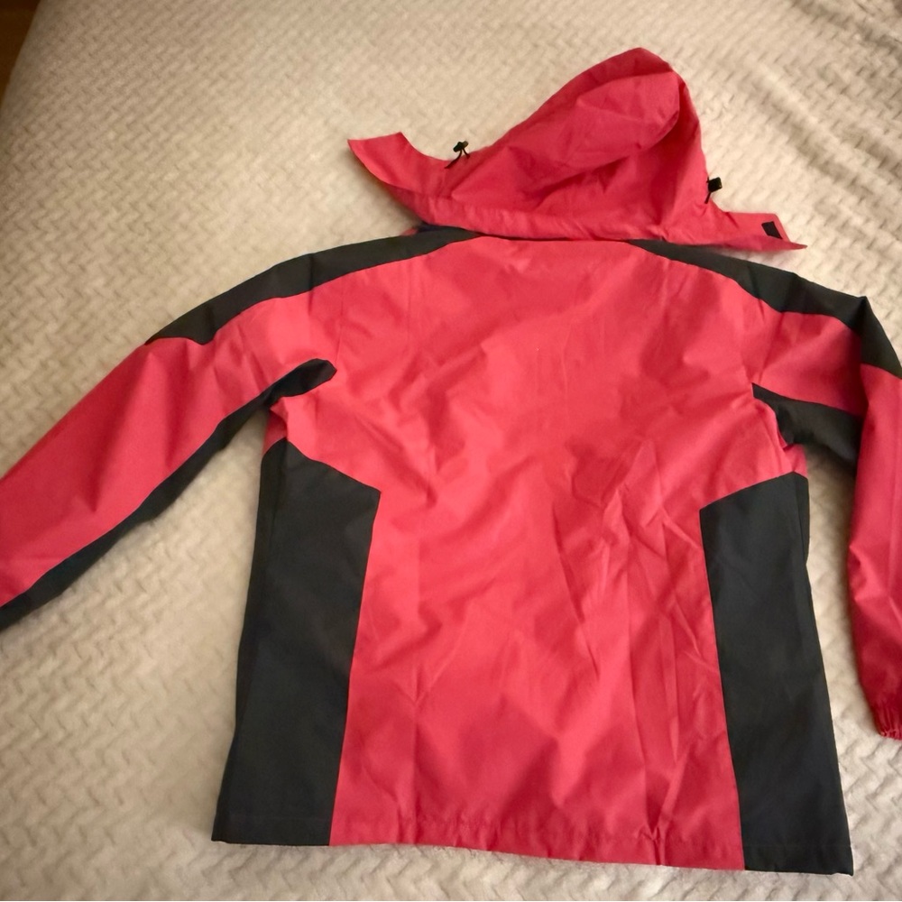 Diamond Supply Co. Women’s Fuchsia & Black Rain Jacket, Size M - Picture 9 of 10
